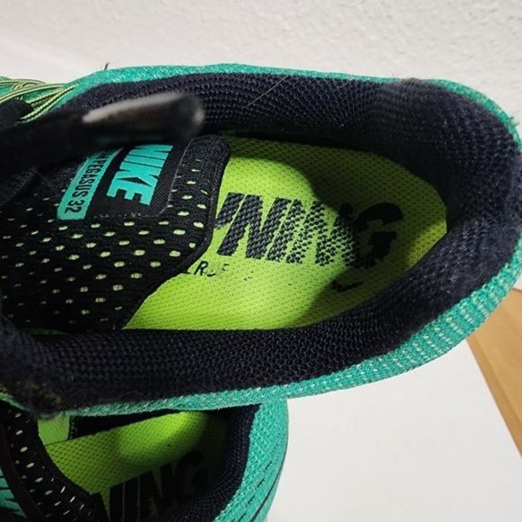 Nike Air Zoom Pegasus 32 in Green Women's Size 9.5 749344-303 - Picture 4 of 14